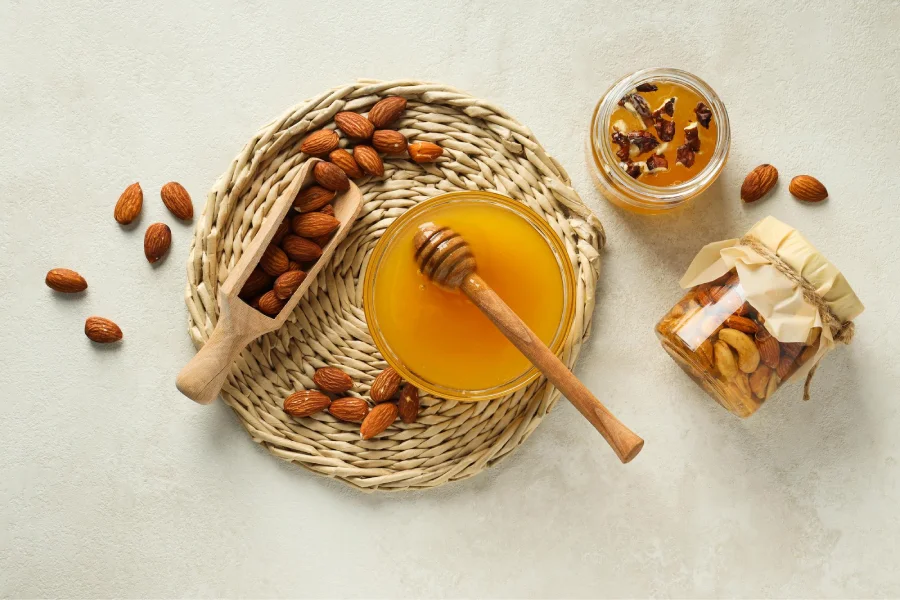 خواص معجون عسل و بادام-زرین‌عسل‌فاخر